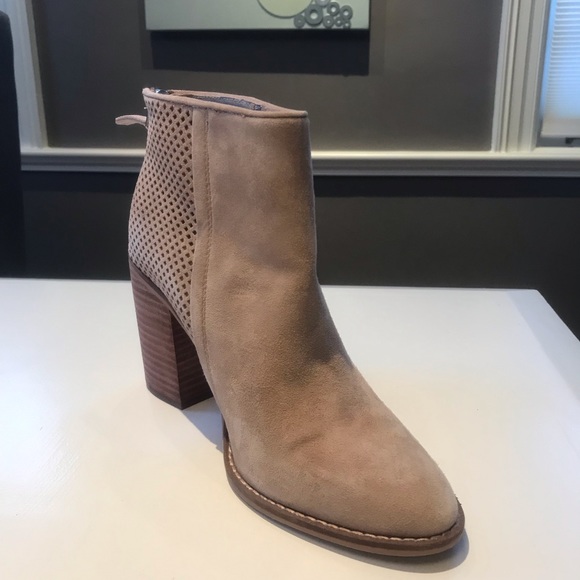 Steve Madden Light Brown Leather Booties - Picture 4 of 5